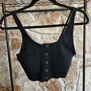 Nwot Yogalicious Buttoned Ribbed Crop Tank